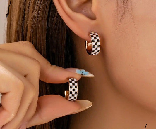 Mega checkered