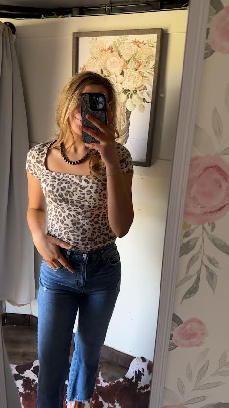 Square Neck Short Sleeve Leopard Top
