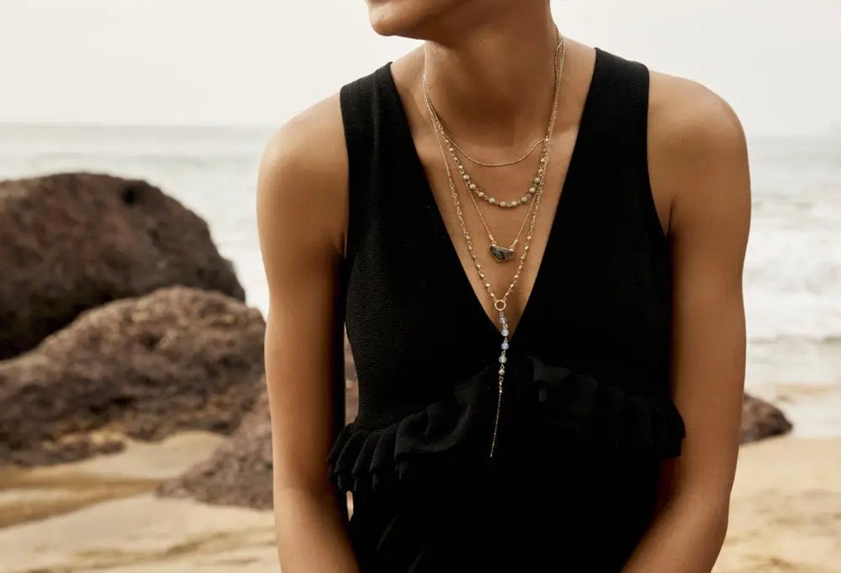 Hook necklace