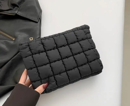 Cosmetic pouch