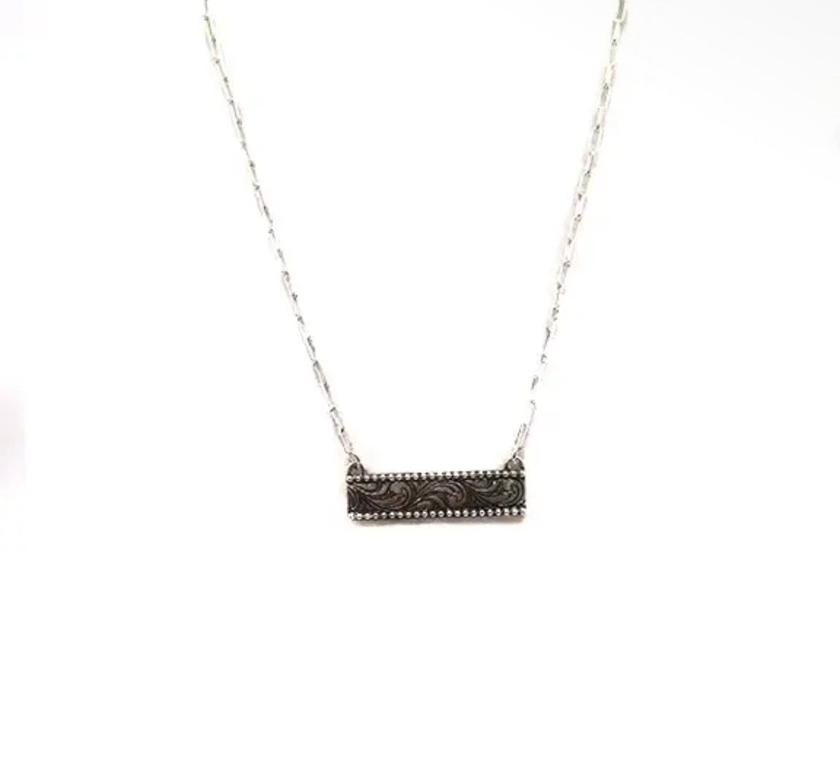 Bar necklace