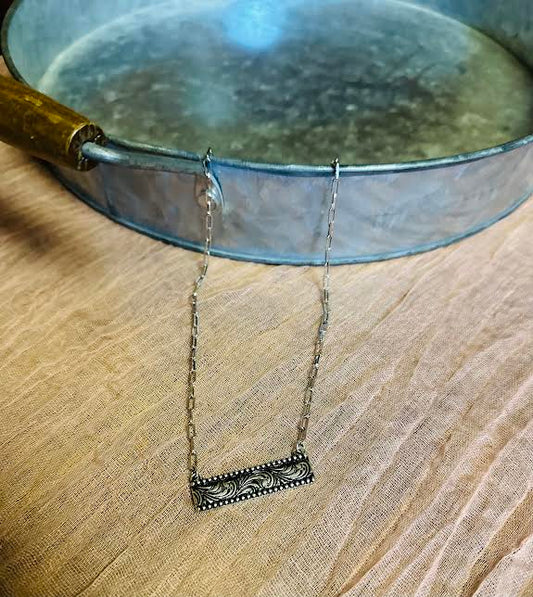 Bar necklace